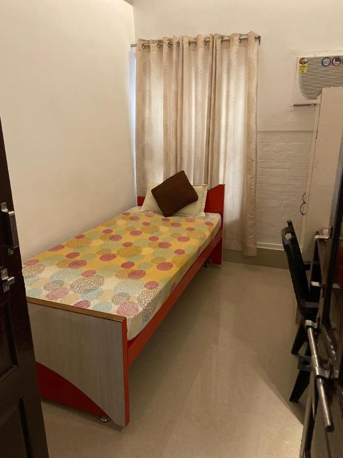 The Sunaina Hotel Varanasi Exterior foto