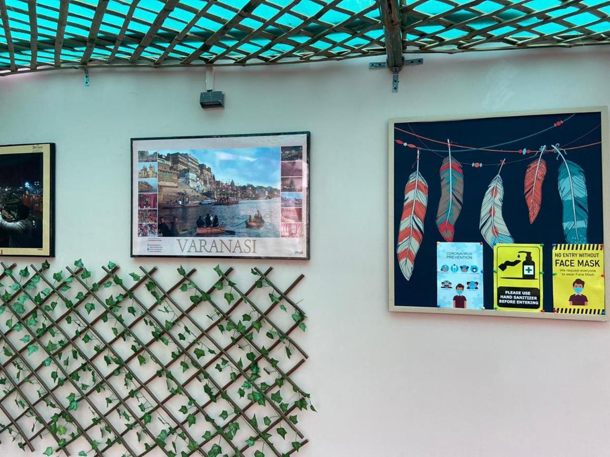 The Sunaina Hotel Varanasi Exterior foto